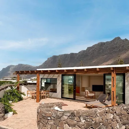 Canaryislandshost L Risco Lanzarote * פאמארה